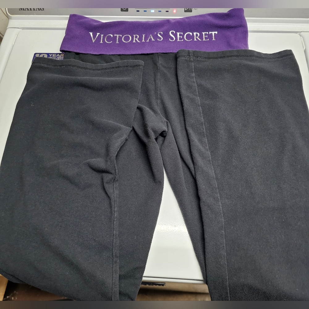 Victoria Secrets  Flare Fold Over Purple Waistband Yoga Pants EUC MED